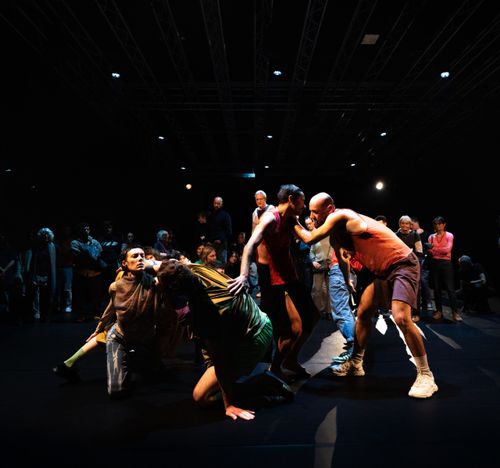 „Chora“ – Krefelder Fassung. Eine Choreographie der CocoonDance Company, Bonn, im Rahmen der Reihe MOVE! in town