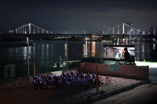 Werft Kino an der Rhine Side