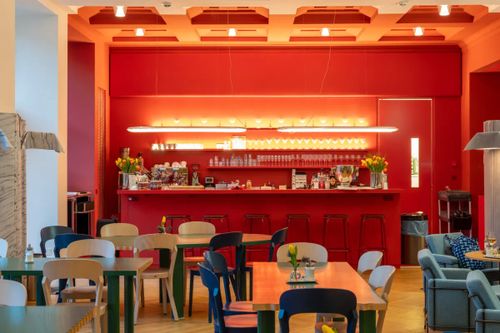 Auktion: Kunst aus 2. Hand im K+ Café