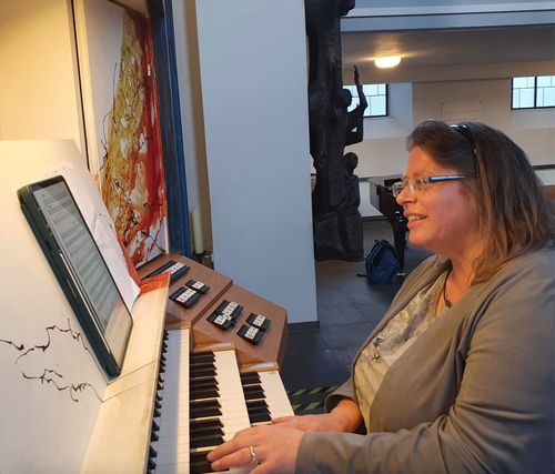 Orgelkonzert Stefanie Hollinger    -    Christmas Carol